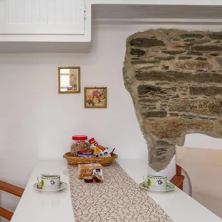 Apano Vrysi 2 * Tínos